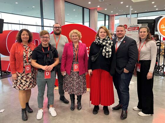 Ruth Müller, MdL, Marvin Kliem, Josef Süß, Rita Hagl-Kehl, MdB, Kim Seibert-Hogenkamp, Severin Eder und Susanne Riedl