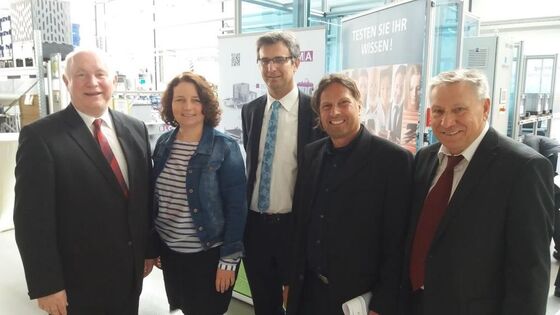 Landrat Trapp, MdL Ruth Müller, Stadträte Gerald Vilsmeier, Thomas Auggenthaler und Andreas Schlag