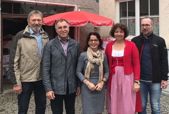 Kreisrat Arno Wolf, Bürgermeister Karl Scharf, Bundestagskandidatin Anja König, Ruth Müller, MdL, Thomas Niederreiter